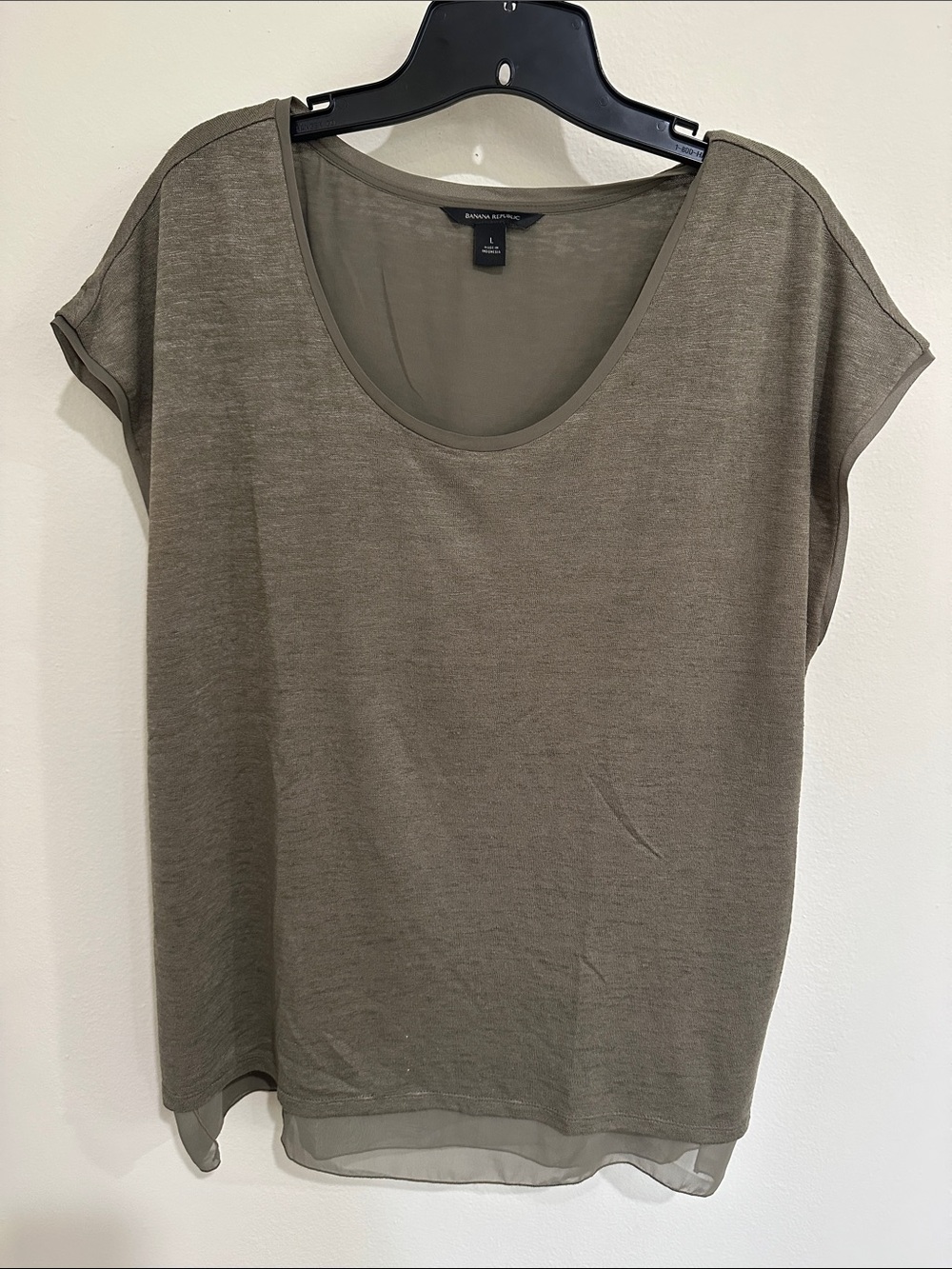 Banana Republic Olive Green Scoop Neck Short Sleeve Top